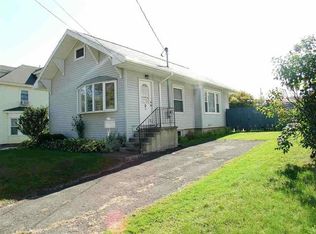 13 Bennington Ave, Mechanicville, NY 12118