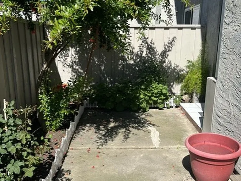 1220 Pine Creek Way #1 — Photo 10