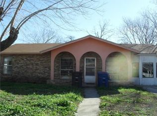 610 Pike Ridge Dr, San Antonio, TX 78221