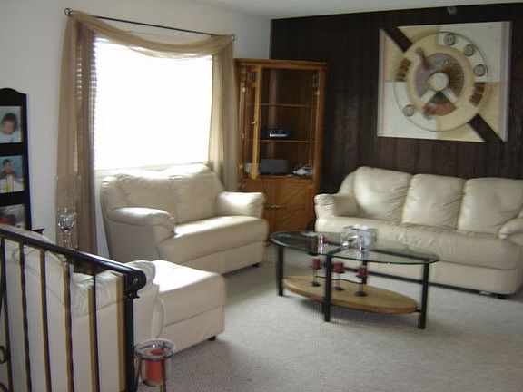 Upstairs front room
