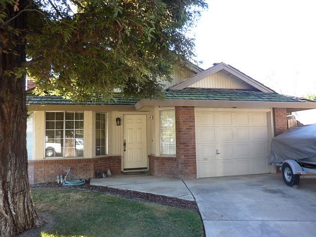 1st image of 933 Tufts Pl