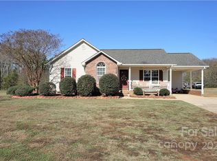 123 Thornburg Rd, Dallas, NC 28034
