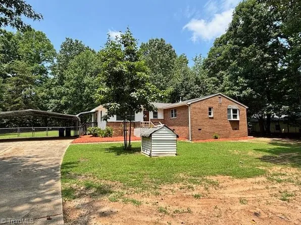 560 Hopkins Rd, Kernersville, NC 27284