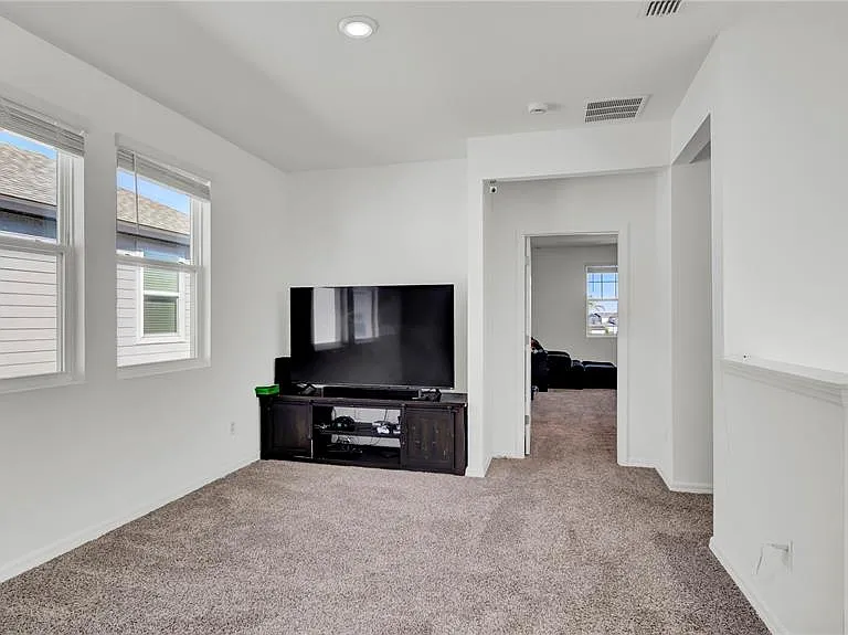 4704 Homestead Trl — Photo 13