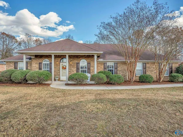 109 Rain Oak Dr, Harvest, AL 35749