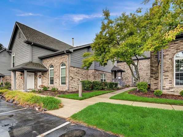 39 Foxcroft Rd APT 235, Naperville, IL 60565