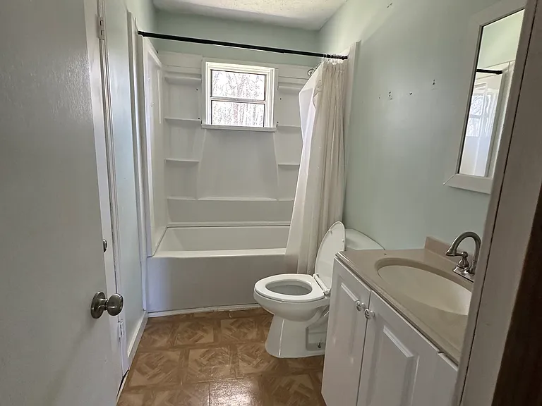 1025 Flint Hill Hwy — Photo 2