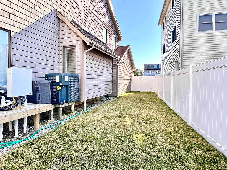 6 Brunswick Ct — Photo 40