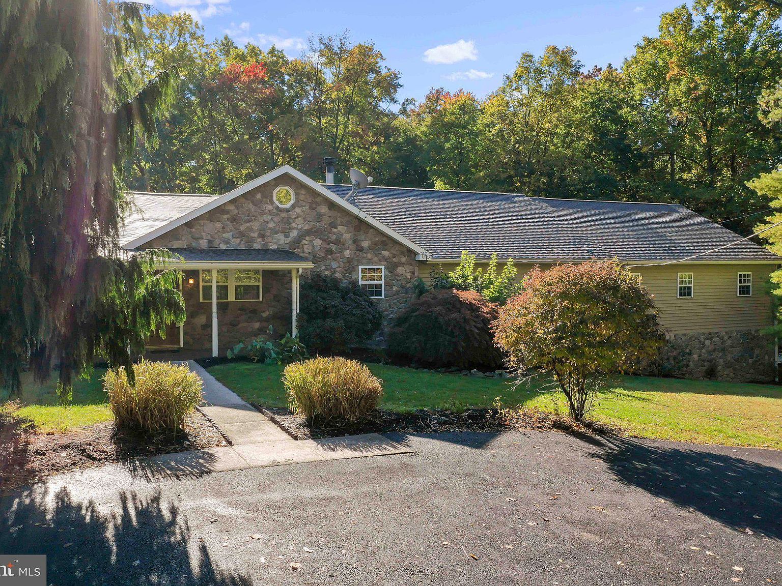 960 Black Gap Rd, Fayetteville, PA 17222 Zillow