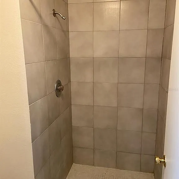 3149 Huron Ave — Photo 4