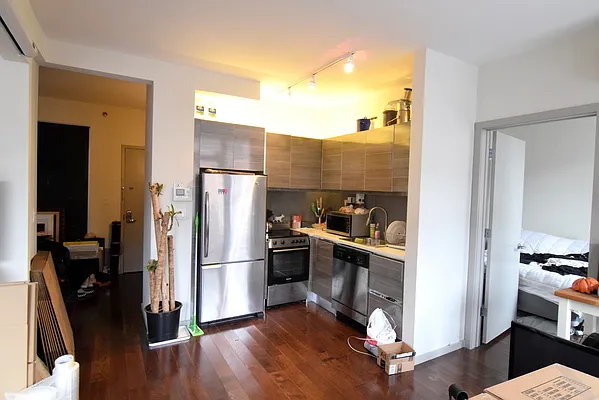 Rented by J Misrahi Realty Corp | media 62