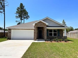 8725 Live Oak Ave, Ocean Springs, MS 39564