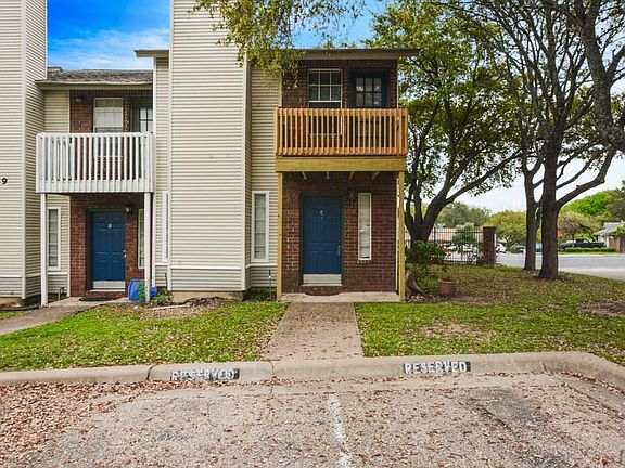 2nd image of 1849 River Crossing Cir APT C