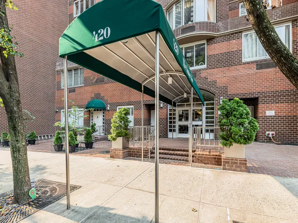 420 East 58th Street image 1 of 21