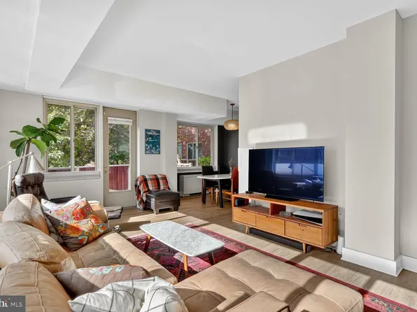 4000 Tunlaw Rd NW APT 116, Washington, DC 20007