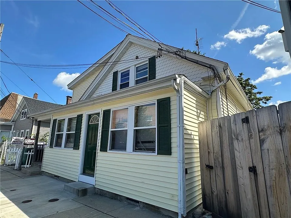 177 Boyden St #2