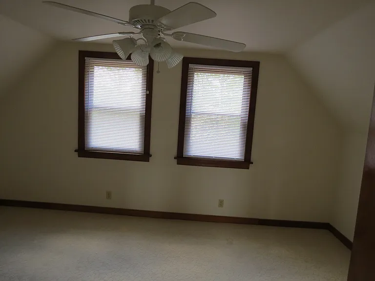 245 Swan View Dr — Photo 33