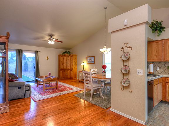 3rd image of 7508 Amberly Dr