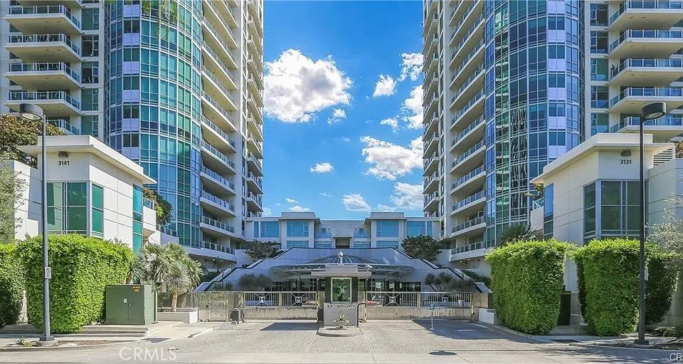 3131 Michelson #1206