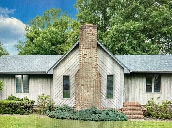 48 Overlook Rd, Hardy, VA 24101