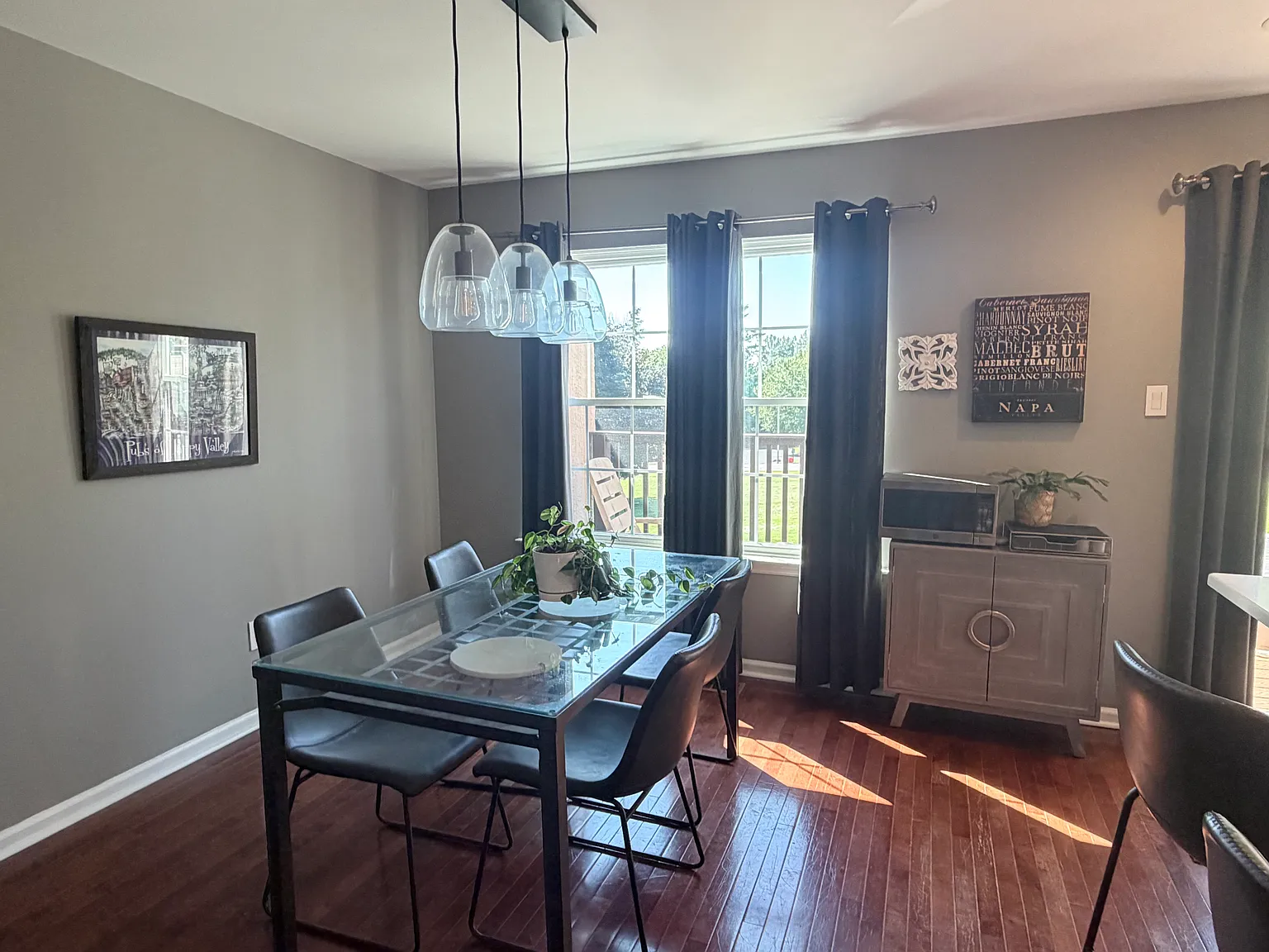 3 bed, 2.5 bath, 2016 sqft, $3,150 — Photo 4