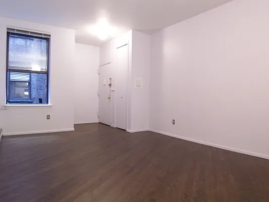 Rented by Citi Habitats | media 12