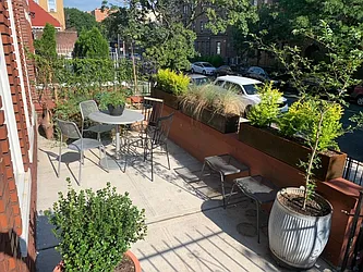 Rented by Industrie Residential