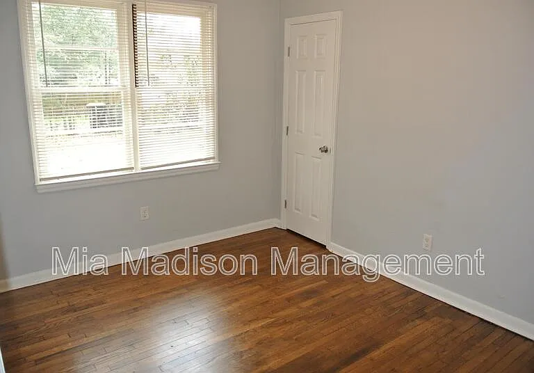 310 Forrest Ave — Photo 9