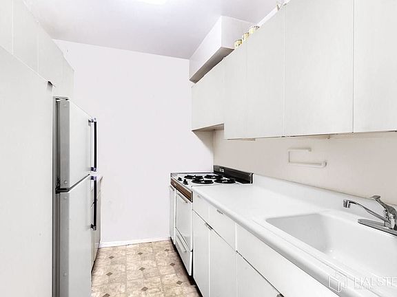 4th image of 160 W End Ave APT 9H