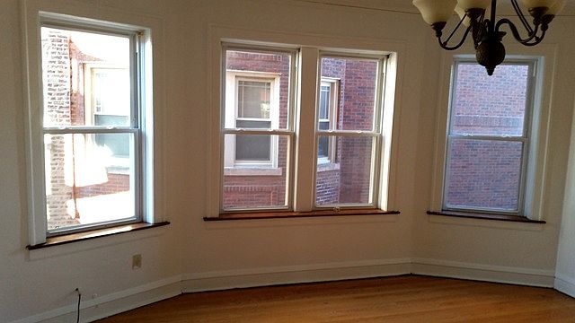 2nd image of 7836 S Euclid Ave APT 2