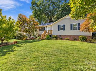 217 23rd St NW, Hickory, NC 28601
