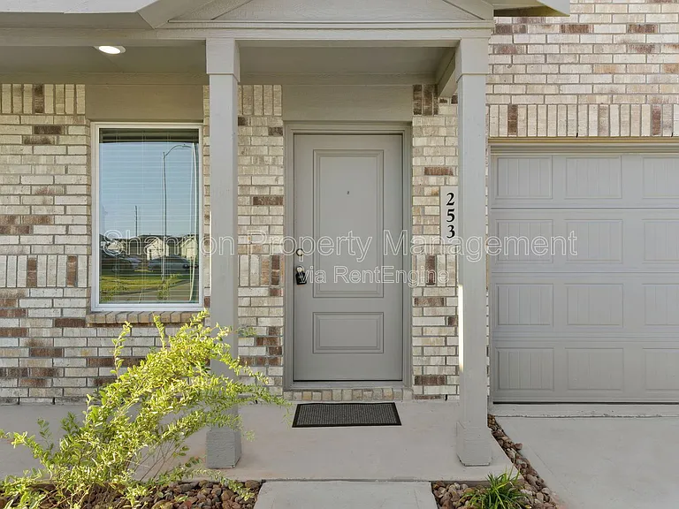 253 Douglas Hills Dr — Photo 4