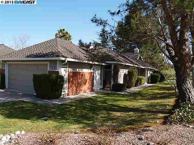 1st image of 601 Doral Dr