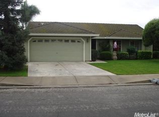20429 Songbird Way, Hilmar, CA 95324