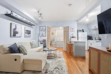 516 Adams Street, #1F