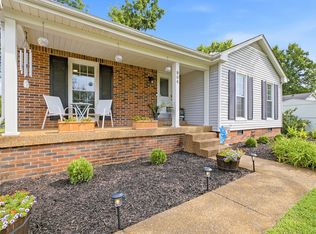904 Harpeth Bend Dr, Nashville, TN 37221