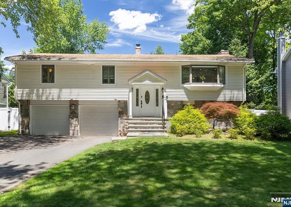 1st image of 149 Sherwood Dr