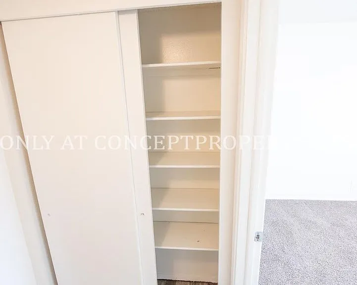 Foothill Terrace — Photo 231