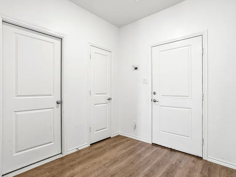 3006 Pitchfork Way — Photo 4