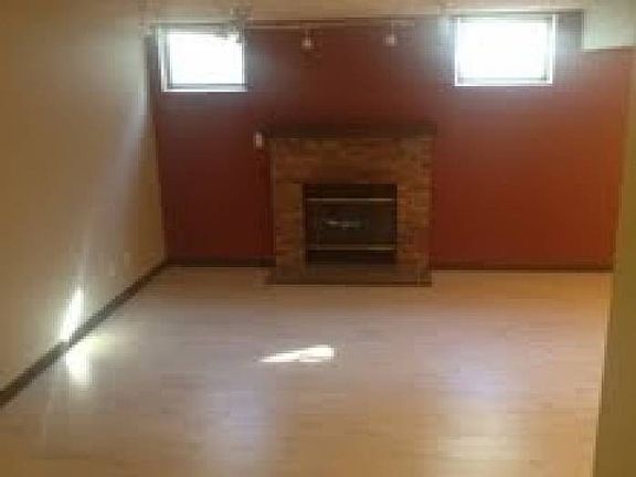 Family room with Fireplac