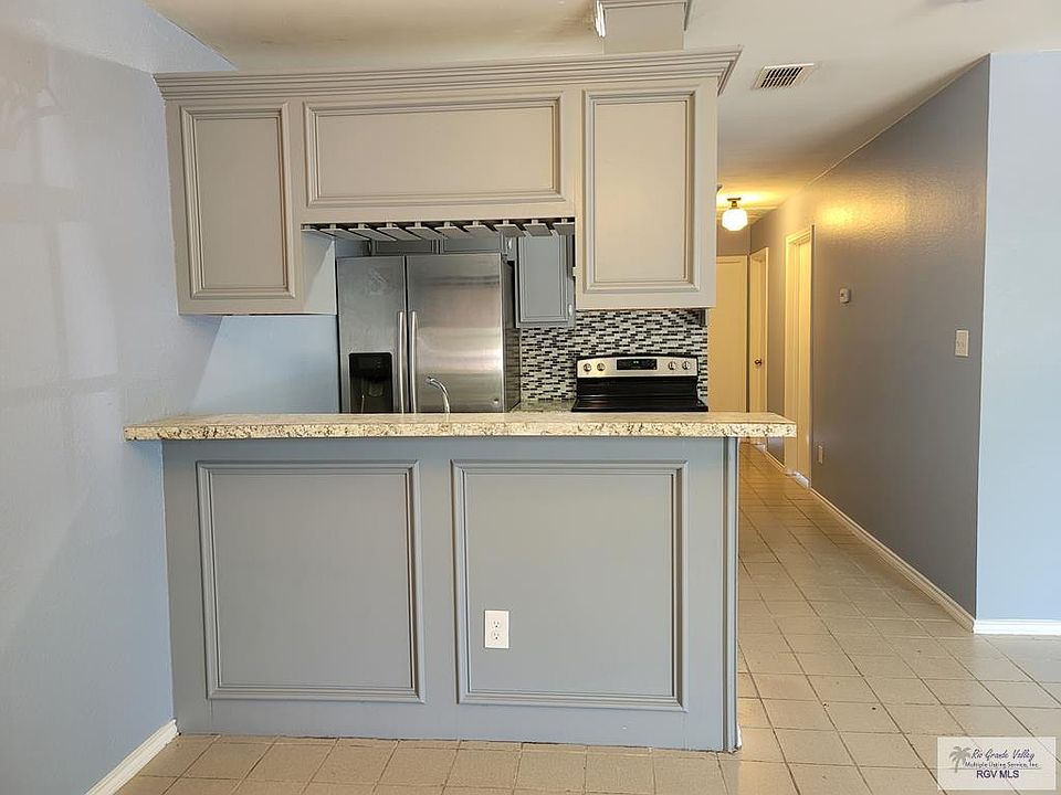 1st image of 187 Willacy Ave #A