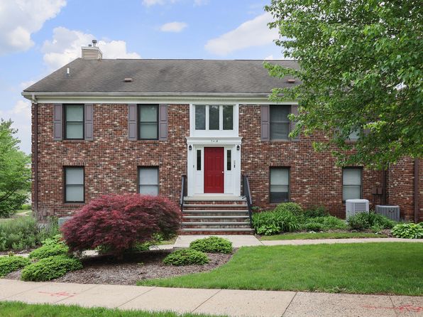 4 Sunrise Dr