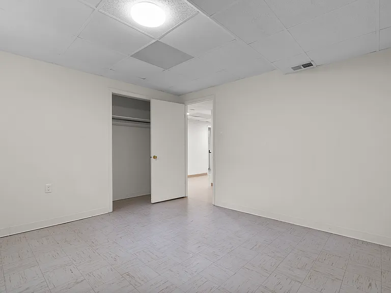 4907 Elsmere Ave — Photo 35