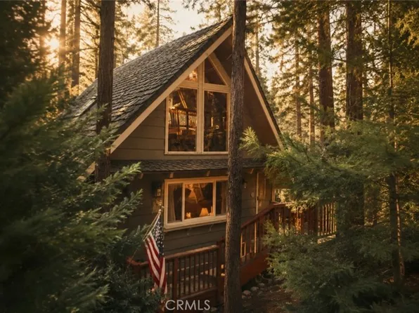 26974 Tunnel Dr, Lake Arrowhead, CA 92352