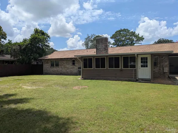 8224 Monticello Dr, Pensacola, FL 32514