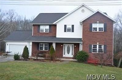 1st image of 130 Cross Creek Ln