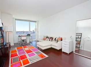 100 Riverside Boulevard 11J image 1 of 6