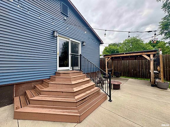 4th image of 388 W Maple St