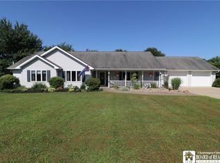 11867 Bennett State Rd, Silver Creek, NY 14136