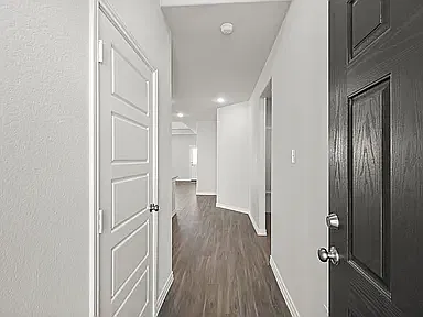 3 bed, 1516 sqft, $2,350 — Photo 4